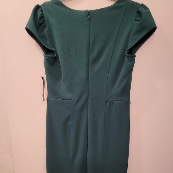 Green Sheath Dress - Picture 3 of 4